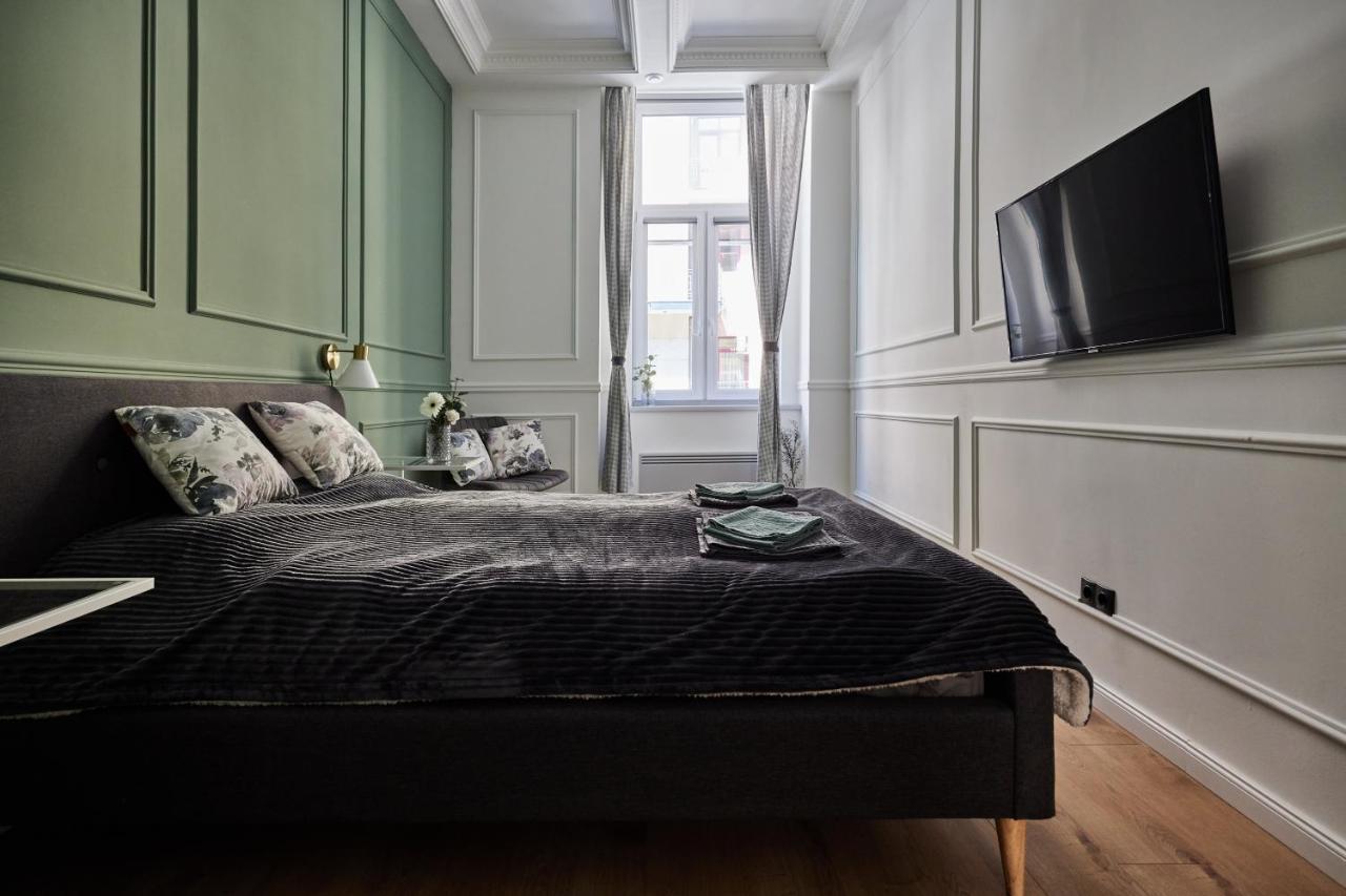 Апартаменти Spacious Luxury In The Centre Будапешт